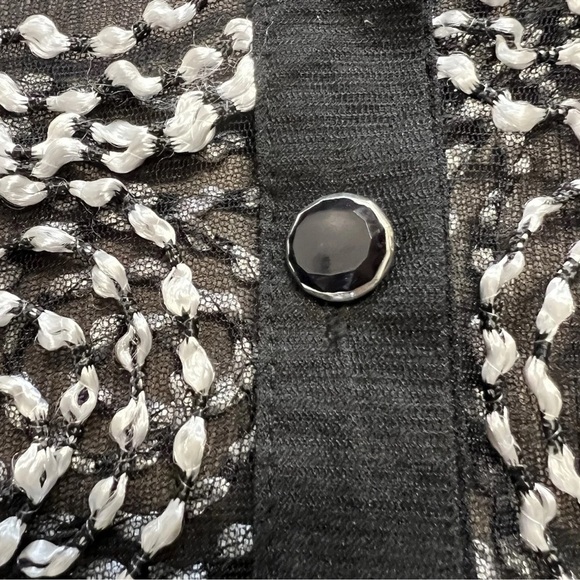 Chicos Travel Collection Needle Stitch Stiff Sheer
Black Silver Thread Jacket L - Picture 7 of 12